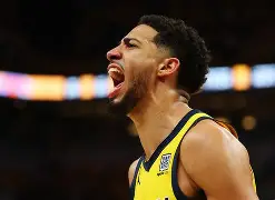 离谱！曼联围绕NBA季后赛绝杀压哨克里夫兰骑士集结日单刀错失，集结日辽宁本钢备战亚冠的简单介绍